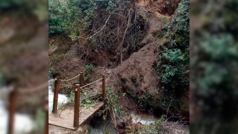 Derrumbe de tierra en las Chorreras de Valdepeñas de Jaén Derrumbe de tierra en las Chorreras de Valdepeñas de Jaén