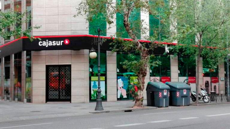 Cajasur, entidad pionera en el sector financiero en materia de sostenibilidad Cajasur, entidad pionera en el sector financiero en materia de sostenibilidad