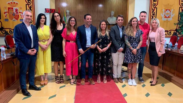 El nuevo alcalde de Linares se compromete a dar un cambio de rumbo El nuevo alcalde de Linares se compromete a dar un cambio de rumbo