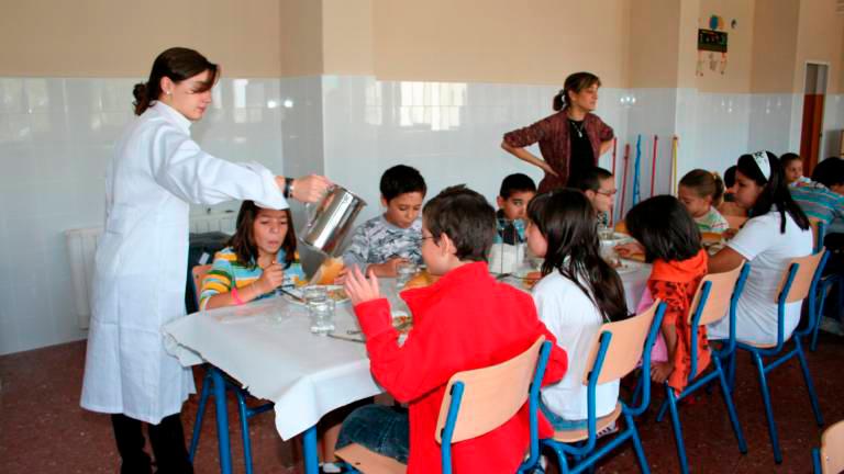 La empresa sevillana Hermanos González, propuesta para hacerse cargo de 147 comedores escolares La empresa sevillana Hermanos González, propuesta para hacerse cargo de 147 comedores escolares