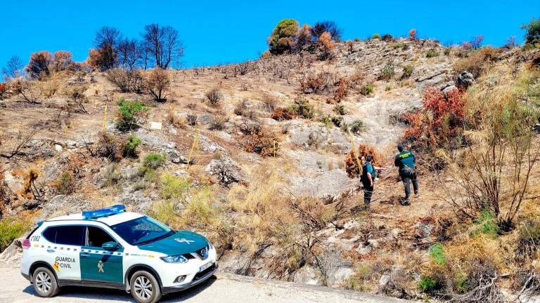 La Guardia Civil investiga a tres personas por un incendio en Cambil