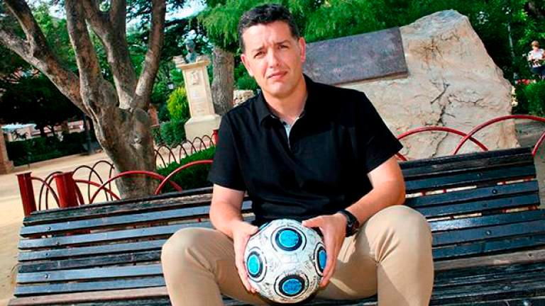 El Linares Deportivo se “carga” a Sandroni El Linares Deportivo se “carga” a Sandroni