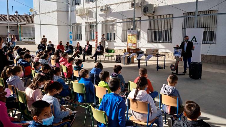 Villanueva de la Reina acoge la presentación de la 34 edición del concurso Prensa-Escuela Villanueva de la Reina acoge la presentación de la 34 edición del concurso Prensa-Escuela