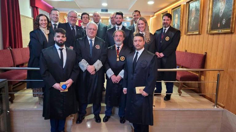 Cinco letrados juran como nuevos miembros del Colegio de Abogados de Jaén Cinco letrados juran como nuevos miembros del Colegio de Abogados de Jaén