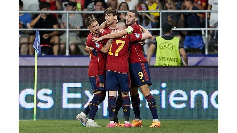 Tirón del España-Escocia en La Victoria: Ya hay 4.000 entradas vendidas de las 9.600 disponibles Tirón del España-Escocia en La Victoria: Ya hay 4.000 entradas vendidas de las 9.600 disponibles