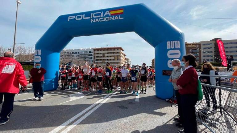 La carrera solidaria de la Policía Nacional reúne a más de 750 participantes La carrera solidaria de la Policía Nacional reúne a más de 750 participantes