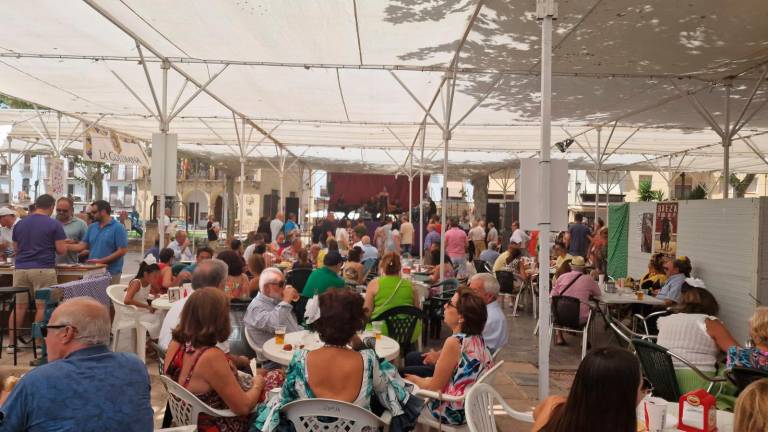 El tema ‘Ellos’ vuelve a unir en dúo a Julia Garrido y Miguel Martos en Baeza El tema ‘Ellos’ vuelve a unir en dúo a Julia Garrido y Miguel Martos en Baeza