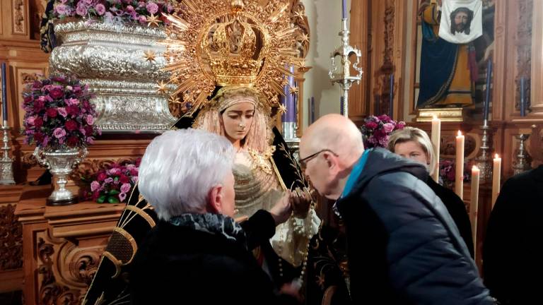 Hoy besamanos a la Virgen de los Dolores en el Camarín de Jesús Hoy besamanos a la Virgen de los Dolores en el Camarín de Jesús