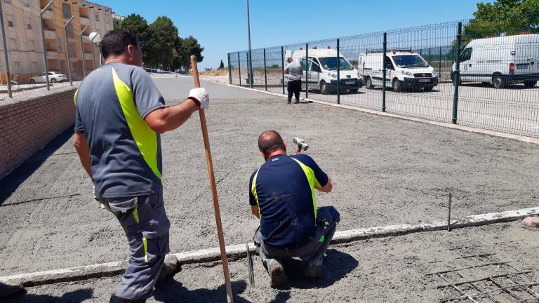 Trabajos del Ayuntamiento en el camino del Cerro de la Horca Trabajos del Ayuntamiento en el camino del Cerro de la Horca