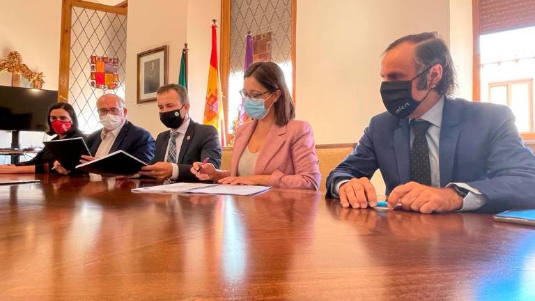 La tarjeta del Consorcio de Transporte se podrá utilizar con el nuevo servicio de autobús La tarjeta del Consorcio de Transporte se podrá utilizar con el nuevo servicio de autobús