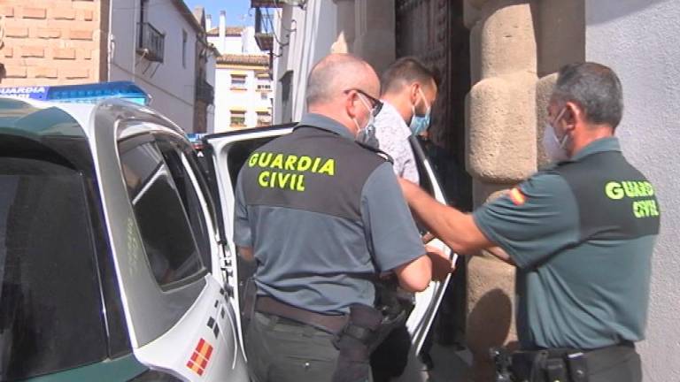 Prisión provisional y sin fianza para el presunto asesino de la reportera gráfica en Marmolejo Prisión provisional y sin fianza para el presunto asesino de la reportera gráfica en Marmolejo