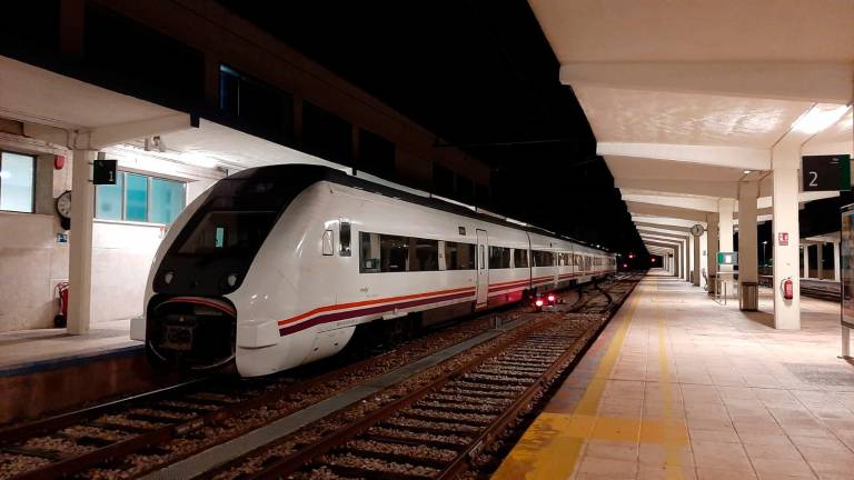 Retraso en los trenes por averías en la tarde de ayer Retraso en los trenes por averías en la tarde de ayer