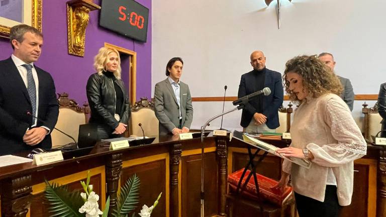 Beatriz López asume el área de Deportes en Jaén Beatriz López asume el área de Deportes en Jaén