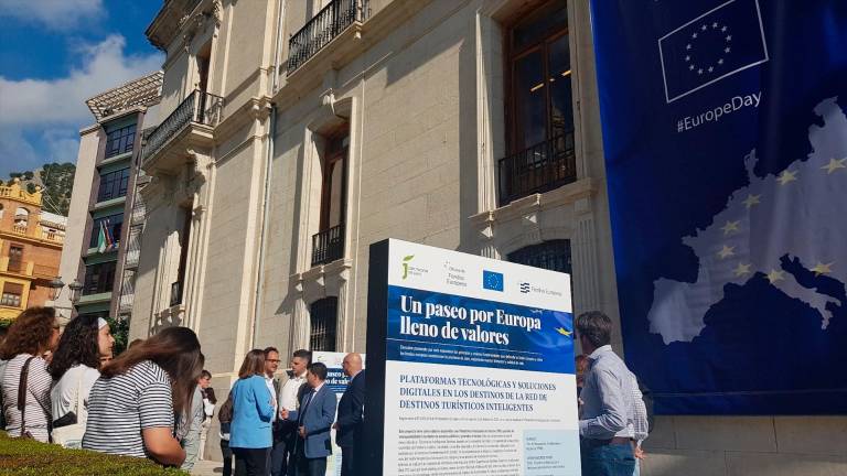 La Oficina de Fondos Europeos de la Diputación, un “recurso útil” para los ayuntamientos La Oficina de Fondos Europeos de la Diputación, un “recurso útil” para los ayuntamientos