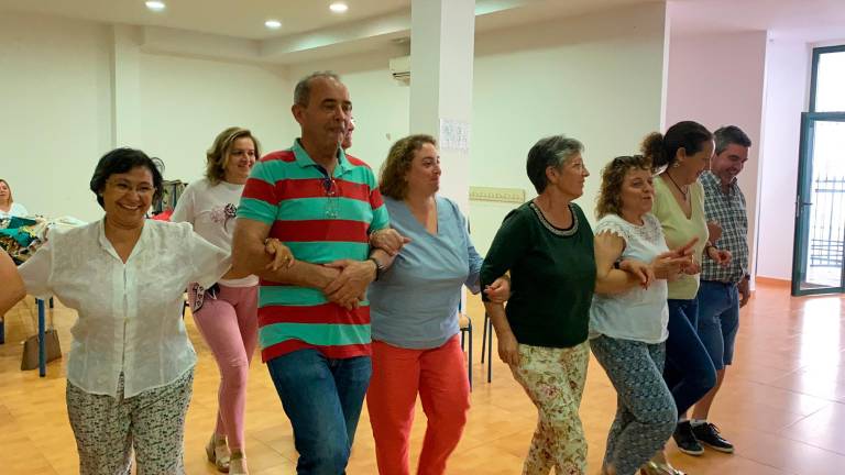 Así bailan los adultos de Lopera ‘Paquito el Chocolatero’ Así bailan los adultos de Lopera ‘Paquito el Chocolatero’