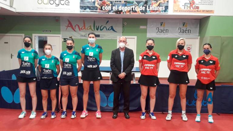 El Hujase firma un histórico debut con clasificación para la fase por el título El Hujase firma un histórico debut con clasificación para la fase por el título
