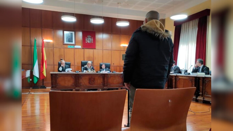 El TSJA confirma la condena de doce años y medio de cárcel por violar al hijo pequeño de su patrón El TSJA confirma la condena de doce años y medio de cárcel por violar al hijo pequeño de su patrón
