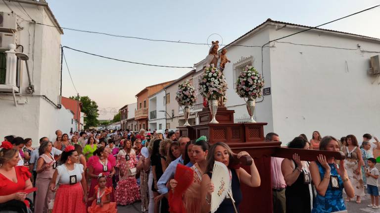 Alegría desbordada para celebrar a la Virgen del Carmen en Puente del Obispo Alegría desbordada para celebrar a la Virgen del Carmen en Puente del Obispo