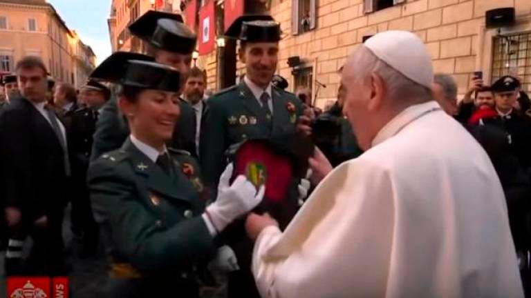 “Nos reconoció y dijo: ¡Pero qué hace la Guardia Civil en Roma!” “Nos reconoció y dijo: ¡Pero qué hace la Guardia Civil en Roma!”