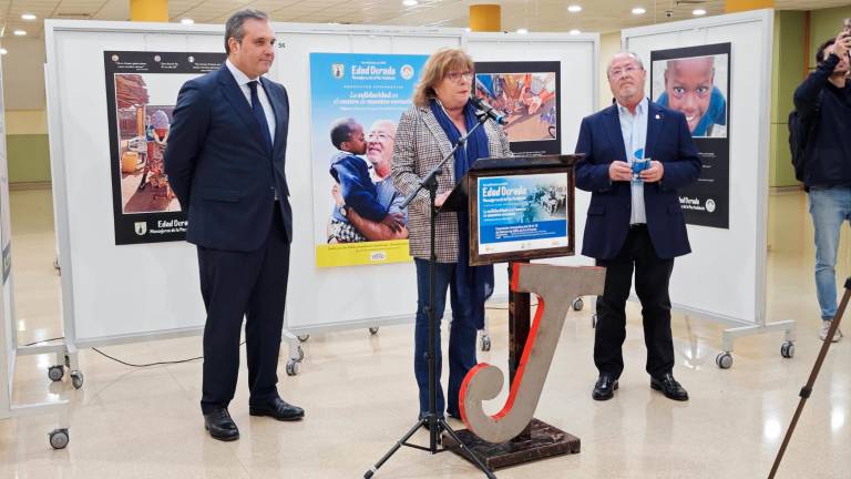 La exposición “La solidaridad en el centro de nuestros corazones” hace parada en la Universidad de Jaén La exposición “La solidaridad en el centro de nuestros corazones” hace parada en la Universidad de Jaén