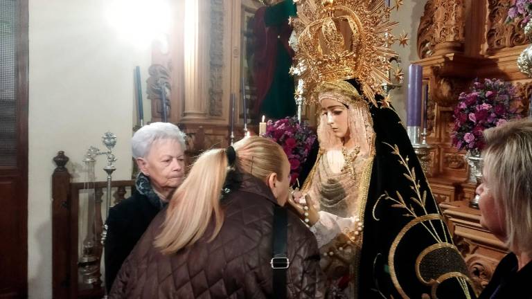 Hoy besamanos a la Virgen de los Dolores en el Camarín de Jesús Hoy besamanos a la Virgen de los Dolores en el Camarín de Jesús