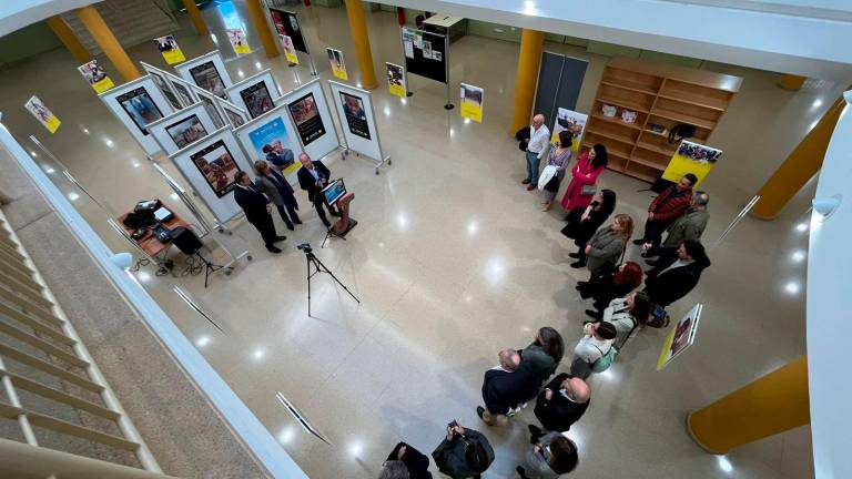 La exposición “La solidaridad en el centro de nuestros corazones” hace parada en la Universidad de Jaén La exposición “La solidaridad en el centro de nuestros corazones” hace parada en la Universidad de Jaén