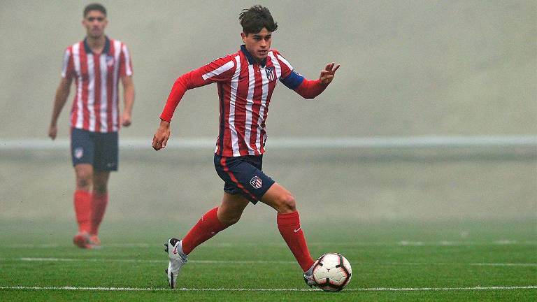Los jóvenes Álex Oyón y Alberto Moreno llegan cedidos al Linares Deportivo Los jóvenes Álex Oyón y Alberto Moreno llegan cedidos al Linares Deportivo