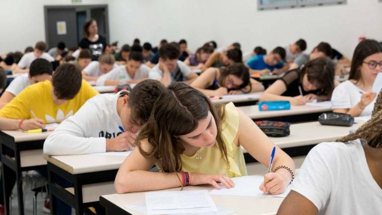El Gobierno permitirá retrasar las pruebas de Selectividad en el extranjero hasta el 31 de julio El Gobierno permitirá retrasar las pruebas de Selectividad en el extranjero hasta el 31 de julio