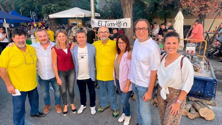 El Gran Eje de Jaén celebra la “Gran Espetada” de la mano de los comerciantes El Gran Eje de Jaén celebra la “Gran Espetada” de la mano de los comerciantes