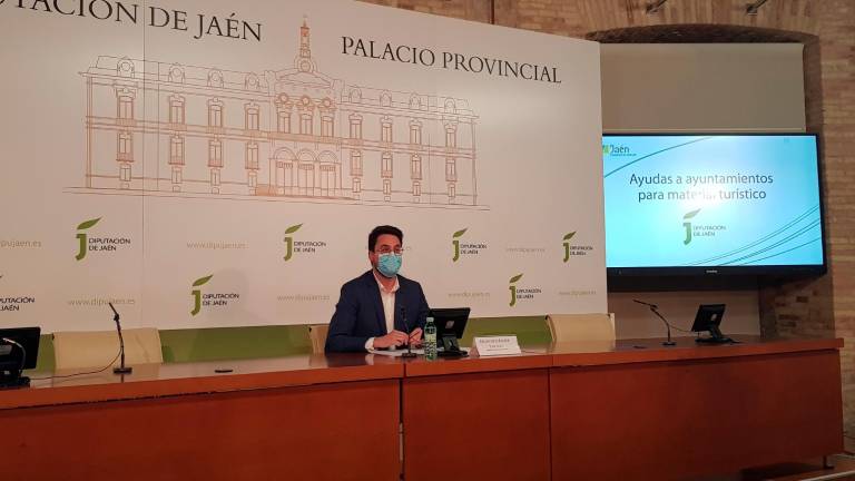 La Diputación destina 300.000 euros a renovar el material turístico de los ayuntamientos La Diputación destina 300.000 euros a renovar el material turístico de los ayuntamientos