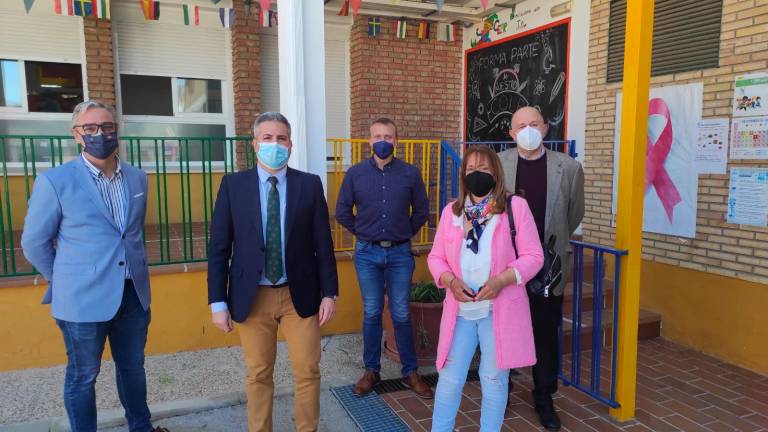 Educación inicia un plan para reformar el colegio 19 de Julio de Bailén Educación inicia un plan para reformar el colegio 19 de Julio de Bailén