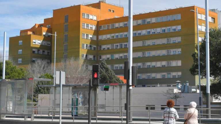 Grave e ingresado en la UCI del Neurotraumatológico de Jaén el antenista accidentado en Baeza Grave e ingresado en la UCI del Neurotraumatológico de Jaén el antenista accidentado en Baeza