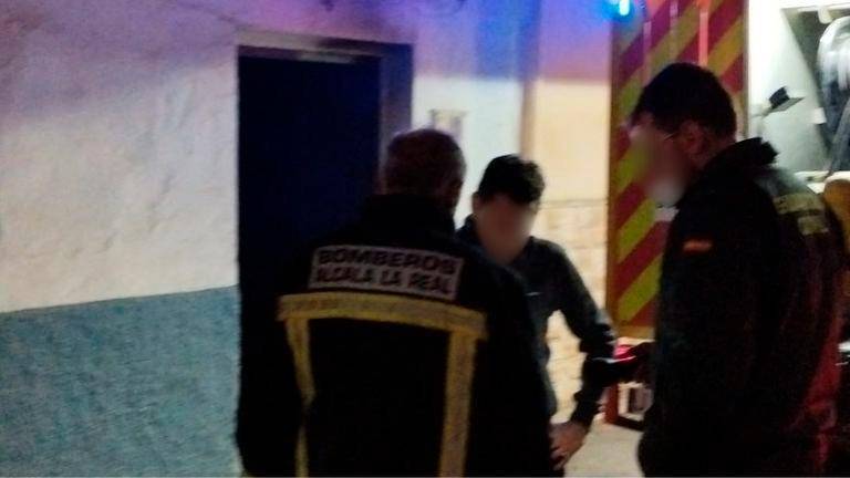 Herido con quemaduras un temporero en un incendio en Alcalá la Real Herido con quemaduras un temporero en un incendio en Alcalá la Real