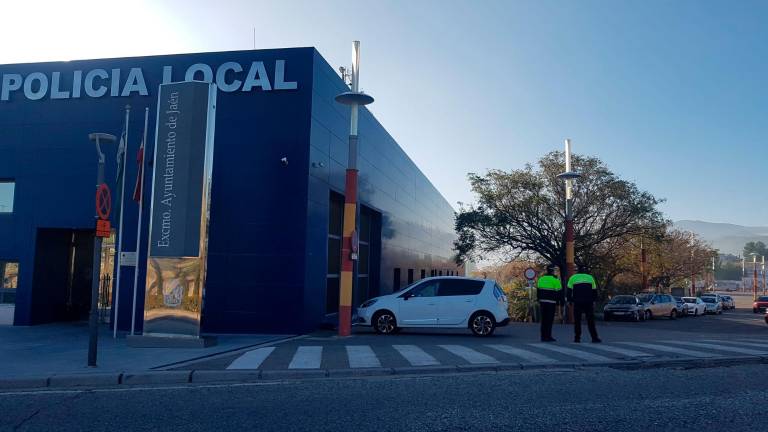 Detenidos tras intentar ocupar una vivienda abandonada en el casco antiguo Detenidos tras intentar ocupar una vivienda abandonada en el casco antiguo