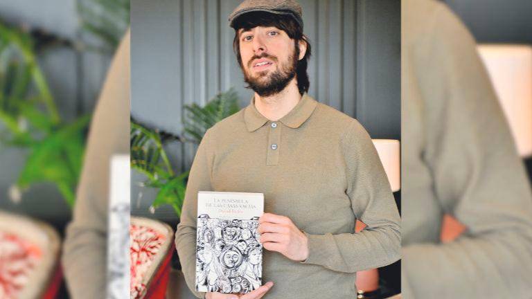 David Uclés: “El libro es una pequeña embajada de mi tierra” David Uclés: “El libro es una pequeña embajada de mi tierra”