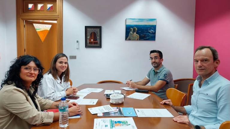 Colaboración para dignificar las condiciones de los trabajadores de ayuda a domicilio Colaboración para dignificar las condiciones de los trabajadores de ayuda a domicilio