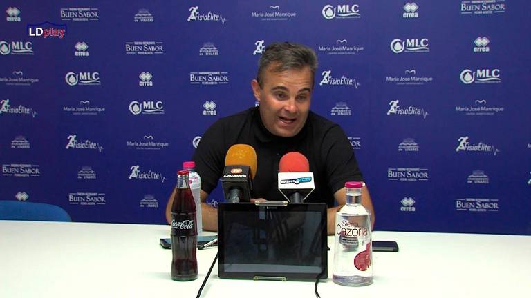 Chendo sigue su idilio con el gol y decide en Torreperogil Chendo sigue su idilio con el gol y decide en Torreperogil