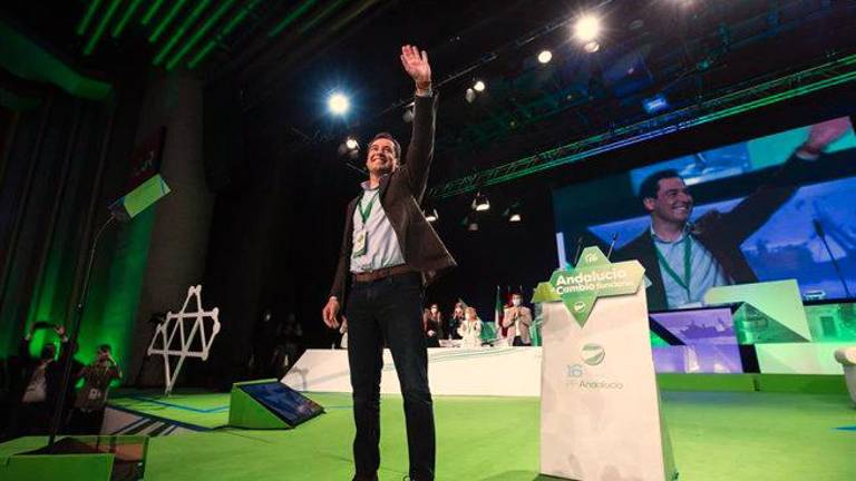 Juanma Moreno: “Tenemos que centrarnos en lo importante, en los andaluces” Juanma Moreno: “Tenemos que centrarnos en lo importante, en los andaluces”