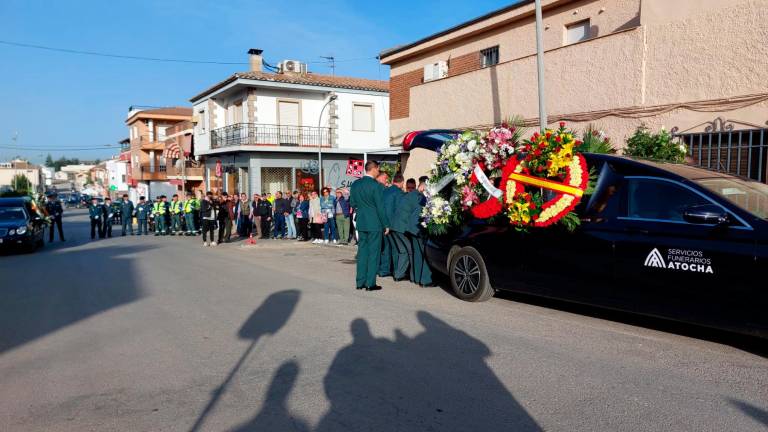 Bailén despide a Dámaso Guillén y la jueza envía a prisión al acusado de su muerte Bailén despide a Dámaso Guillén y la jueza envía a prisión al acusado de su muerte