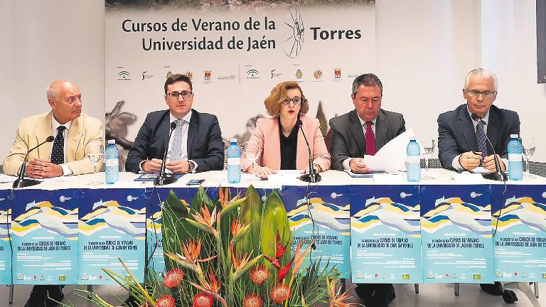 Justicia, reparación y verdad en la inauguración del curso de Garzón