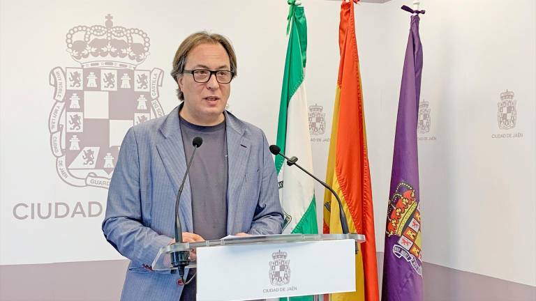 El PSOE teme que la visita de Díaz al tranvía sea “otra foto sin fecha” El PSOE teme que la visita de Díaz al tranvía sea “otra foto sin fecha”
