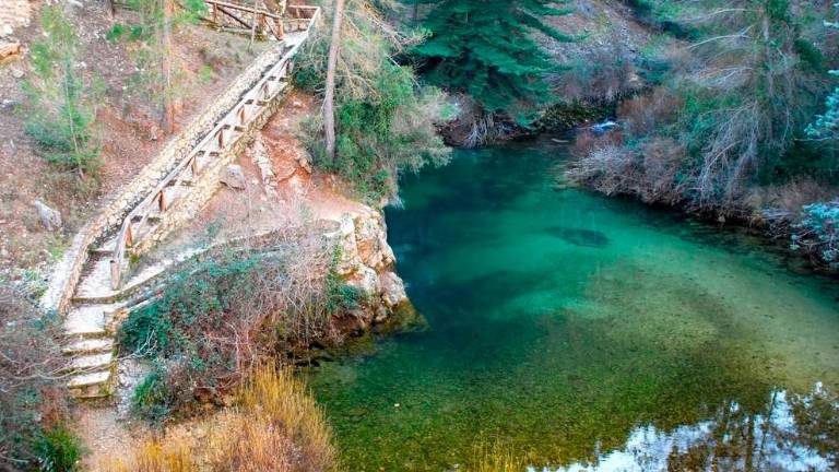 Turismo invierte 35.000 euros en la mejora del sendero de Las Pozas del Zumeta en Santiago-Pontones