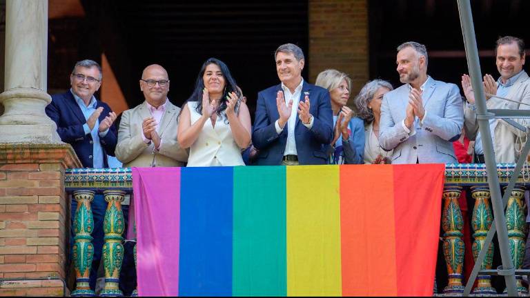 Las autoridades buscan a los autores del ataque homófobo de Jaén Las autoridades buscan a los autores del ataque homófobo de Jaén