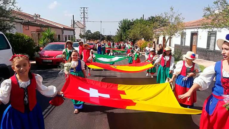 La fiesta moviliza a todo un pueblo La fiesta moviliza a todo un pueblo
