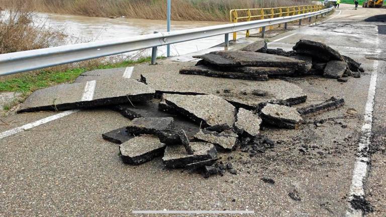 Las consecuencias de la crecida del Río Salado un día después Las consecuencias de la crecida del Río Salado un día después