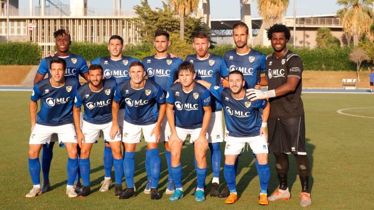 El Linares gana “in extremis” en Almería y se afianza como líder El Linares gana “in extremis” en Almería y se afianza como líder