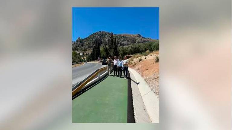 Reyes inaugura el carril peatonal que conecta Albanchez de Mágina con el paraje de Hútar Reyes inaugura el carril peatonal que conecta Albanchez de Mágina con el paraje de Hútar