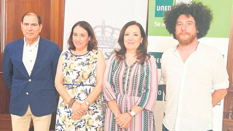 La UNED y Subdelegación llevan el mundo del cine a la prisión provincial La UNED y Subdelegación llevan el mundo del cine a la prisión provincial