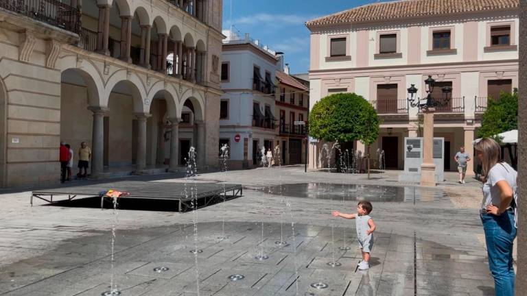 El calor aprieta de nuevo con fuerza en Jaén este lunes El calor aprieta de nuevo con fuerza en Jaén este lunes