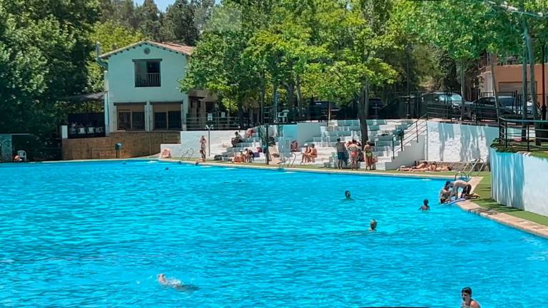 En Jaén, el verano se combate en remojo En Jaén, el verano se combate en remojo